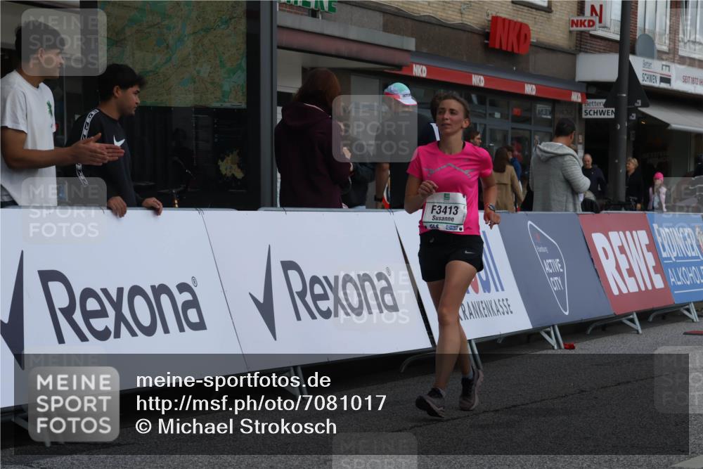 15.09.2024 - PSD Bank Halbmarathon Michael Strokosch http://msf.ph/oto/7081017 15.09.2024 12:26:03 Ziel 3156, 3157, 3226, 3239, 3281, 3413 meine-sportfotos.de