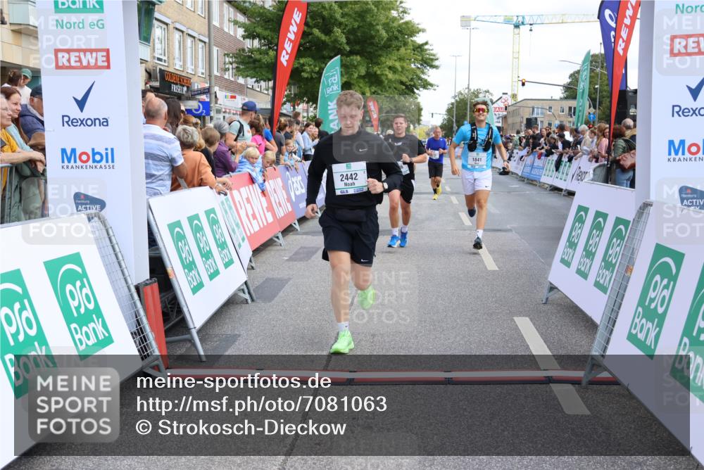 15.09.2024 - PSD Bank Halbmarathon Strokosch-Dieckow http://msf.ph/oto/7081063 15.09.2024 12:25:47 Ziel 1841, 2239, 2250, 2267, 2386, 2442, 3283 meine-sportfotos.de