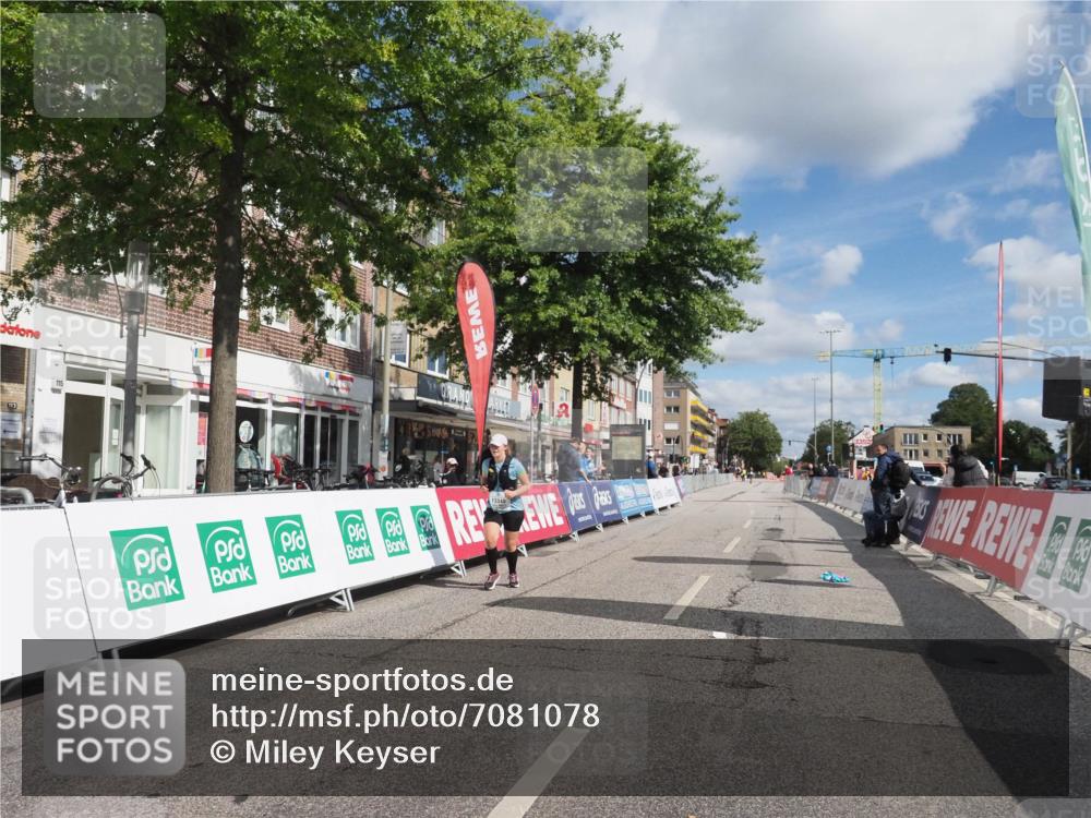 15.09.2024 - PSD Bank Halbmarathon Miley Keyser http://msf.ph/oto/7081078 15.09.2024 12:55:22 Ziel 3210, 3340 meine-sportfotos.de