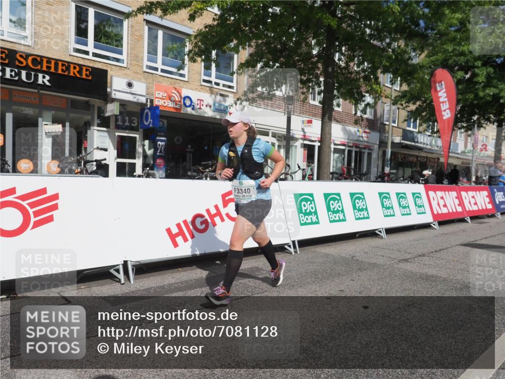 15.09.2024 - PSD Bank Halbmarathon Miley Keyser http://msf.ph/oto/7081128 15.09.2024 12:55:23 Ziel 3210, 3340 meine-sportfotos.de