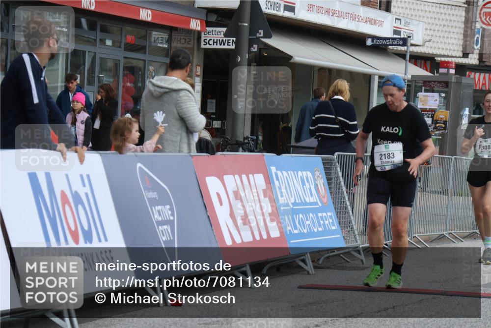 15.09.2024 - PSD Bank Halbmarathon Michael Strokosch http://msf.ph/oto/7081134 15.09.2024 12:26:13 Ziel 2183, 2186, 3086, 3156, 3157, 3342, 3413 meine-sportfotos.de