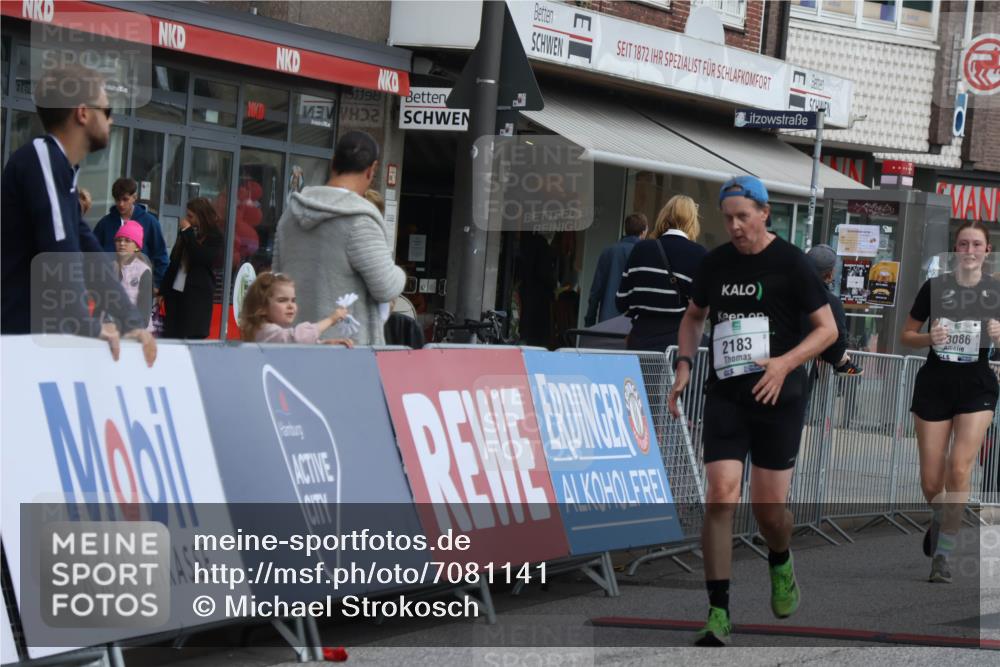 15.09.2024 - PSD Bank Halbmarathon Michael Strokosch http://msf.ph/oto/7081141 15.09.2024 12:26:13 Ziel 2183, 2186, 3086, 3156, 3157, 3342, 3413 meine-sportfotos.de