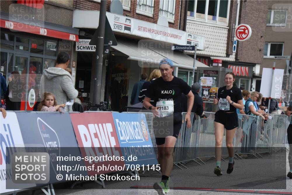 15.09.2024 - PSD Bank Halbmarathon Michael Strokosch http://msf.ph/oto/7081145 15.09.2024 12:26:13 Ziel 2183, 2186, 3086, 3156, 3157, 3342, 3413 meine-sportfotos.de
