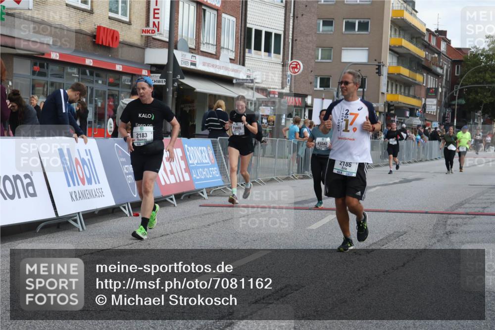 15.09.2024 - PSD Bank Halbmarathon Michael Strokosch http://msf.ph/oto/7081162 15.09.2024 12:26:15 Ziel 2183, 2186, 3086, 3156, 3157, 3342 meine-sportfotos.de