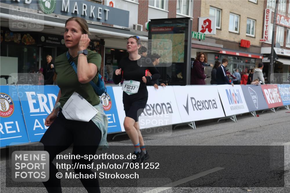15.09.2024 - PSD Bank Halbmarathon Michael Strokosch http://msf.ph/oto/7081252 15.09.2024 12:26:27 Ziel 2252, 3086, 3237, 3342, 3489 meine-sportfotos.de
