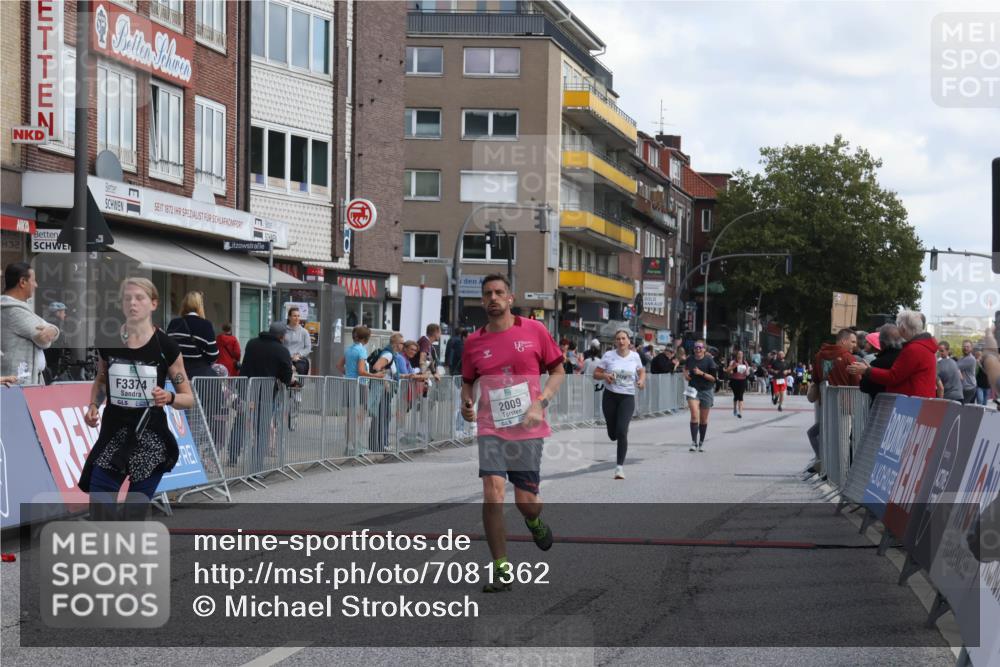 15.09.2024 - PSD Bank Halbmarathon Michael Strokosch http://msf.ph/oto/7081362 15.09.2024 12:26:40 Ziel 2009, 2252, 3128, 3374 meine-sportfotos.de