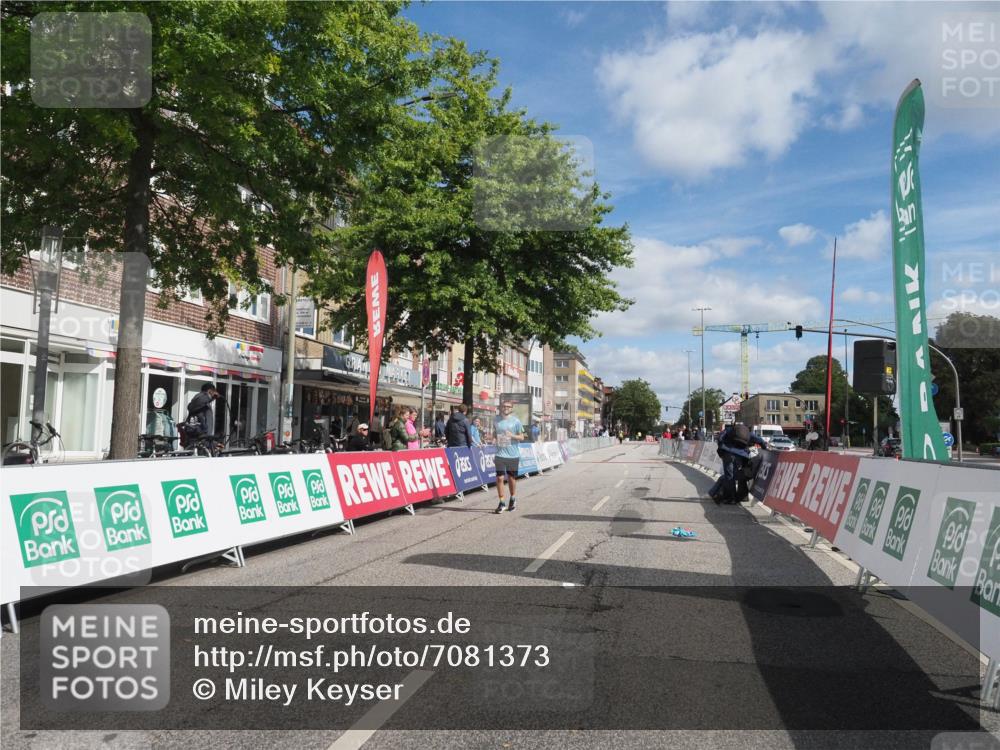 15.09.2024 - PSD Bank Halbmarathon Miley Keyser http://msf.ph/oto/7081373 15.09.2024 12:57:49 Ziel 2371 meine-sportfotos.de