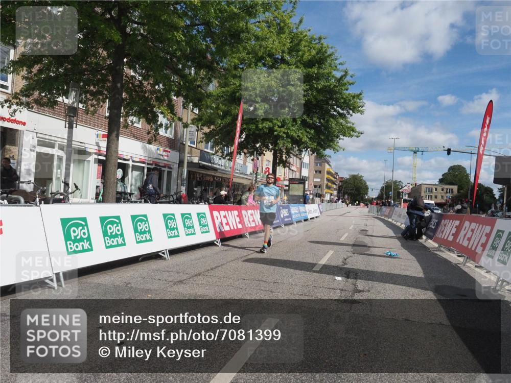 15.09.2024 - PSD Bank Halbmarathon Miley Keyser http://msf.ph/oto/7081399 15.09.2024 12:57:51 Ziel 2371 meine-sportfotos.de