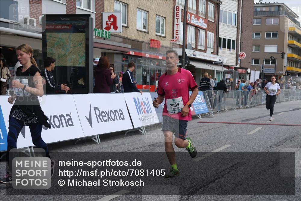 15.09.2024 - PSD Bank Halbmarathon Michael Strokosch http://msf.ph/oto/7081405 15.09.2024 12:26:43 Ziel 2009, 3128, 3374, 3490 meine-sportfotos.de
