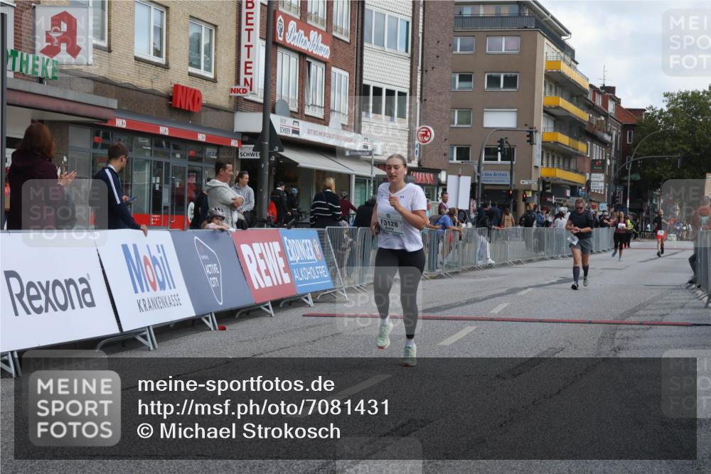 15.09.2024 - PSD Bank Halbmarathon Michael Strokosch http://msf.ph/oto/7081431 15.09.2024 12:26:45 Ziel 2009, 3128, 3374, 3490 meine-sportfotos.de