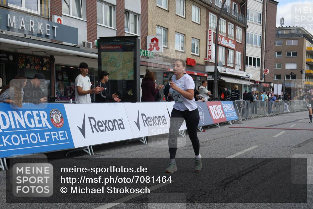 15.09.2024 - PSD Bank Halbmarathon Michael Strokosch http://msf.ph/oto/7081464 15.09.2024 12:26:46 Ziel 2009, 3128, 3374, 3490 meine-sportfotos.de