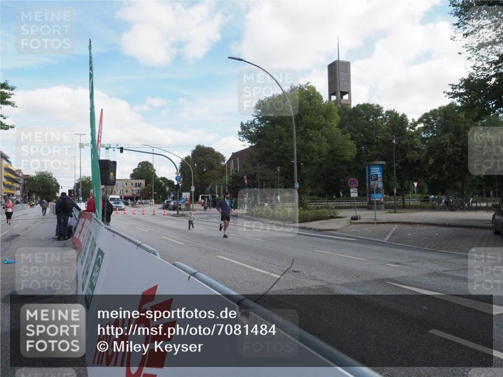 15.09.2024 - PSD Bank Halbmarathon Miley Keyser http://msf.ph/oto/7081484 15.09.2024 12:59:25 Ziel 3422 meine-sportfotos.de