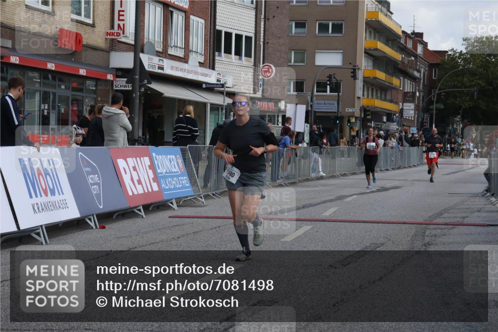 15.09.2024 - PSD Bank Halbmarathon Michael Strokosch http://msf.ph/oto/7081498 15.09.2024 12:26:51 Ziel 2009, 2113, 3128, 3249, 3374, 3490 meine-sportfotos.de