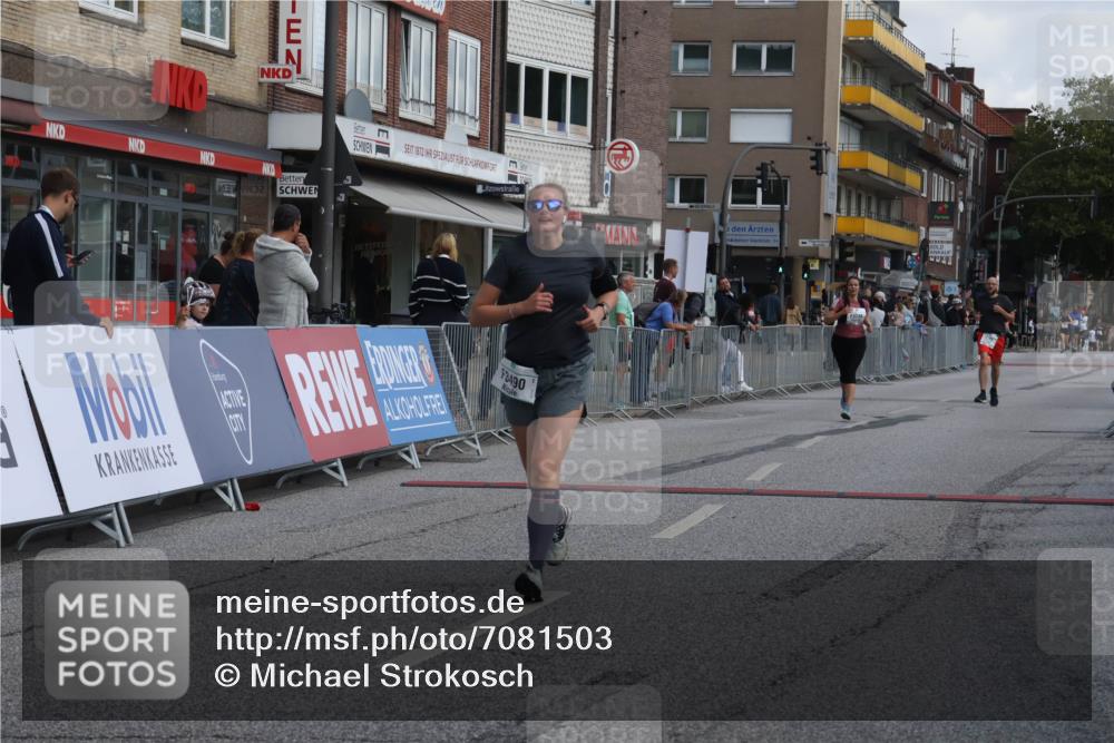 15.09.2024 - PSD Bank Halbmarathon Michael Strokosch http://msf.ph/oto/7081503 15.09.2024 12:26:51 Ziel 2009, 2113, 3128, 3249, 3374, 3490 meine-sportfotos.de