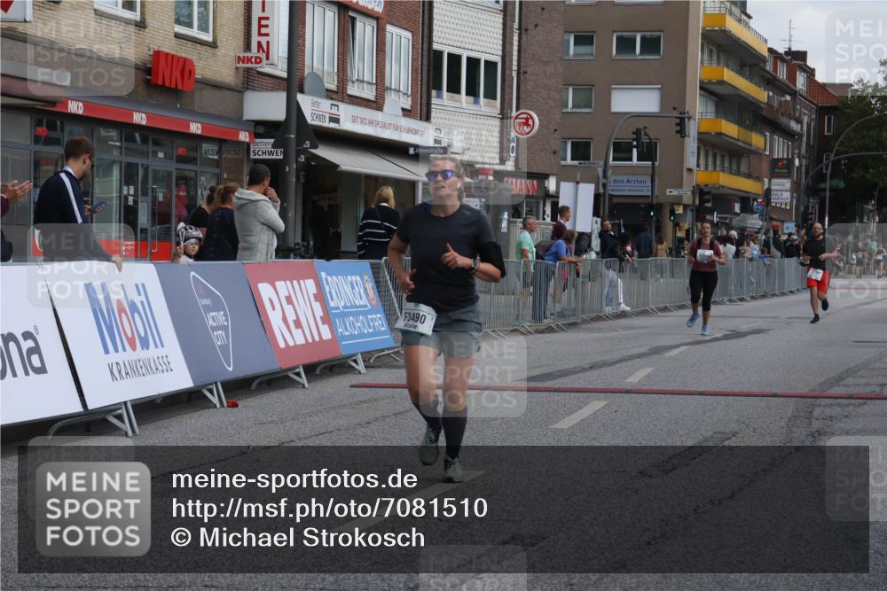 15.09.2024 - PSD Bank Halbmarathon Michael Strokosch http://msf.ph/oto/7081510 15.09.2024 12:26:51 Ziel 2009, 2113, 3128, 3249, 3374, 3490 meine-sportfotos.de