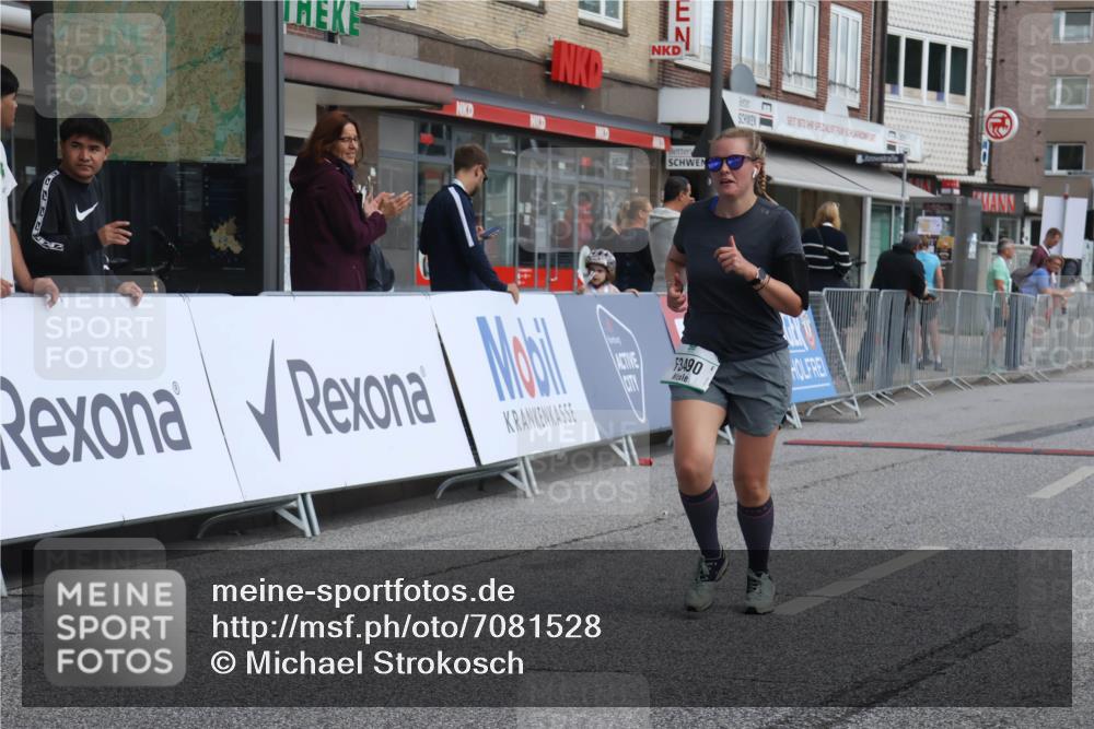 15.09.2024 - PSD Bank Halbmarathon Michael Strokosch http://msf.ph/oto/7081528 15.09.2024 12:26:52 Ziel 2009, 2113, 3128, 3249, 3374, 3490 meine-sportfotos.de