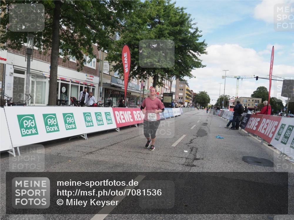 15.09.2024 - PSD Bank Halbmarathon Miley Keyser http://msf.ph/oto/7081536 15.09.2024 12:59:32 Ziel 3422 meine-sportfotos.de