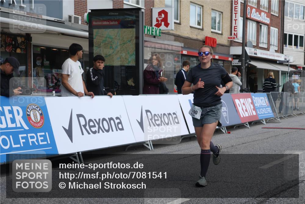 15.09.2024 - PSD Bank Halbmarathon Michael Strokosch http://msf.ph/oto/7081541 15.09.2024 12:26:53 Ziel 2009, 2113, 3128, 3249, 3490 meine-sportfotos.de