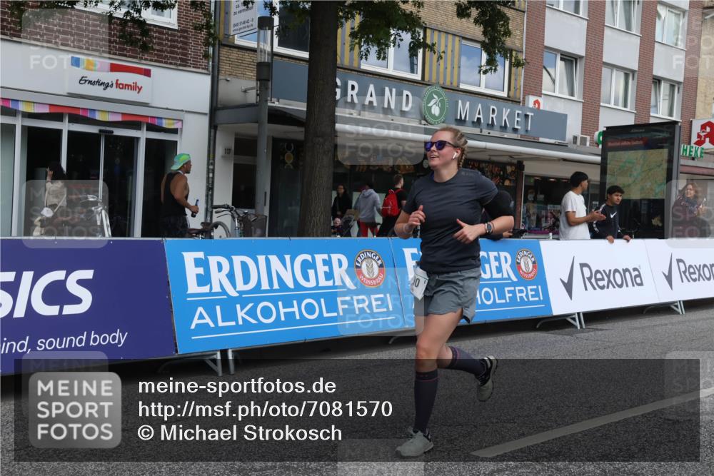 15.09.2024 - PSD Bank Halbmarathon Michael Strokosch http://msf.ph/oto/7081570 15.09.2024 12:26:54 Ziel 2113, 3128, 3249, 3490 meine-sportfotos.de