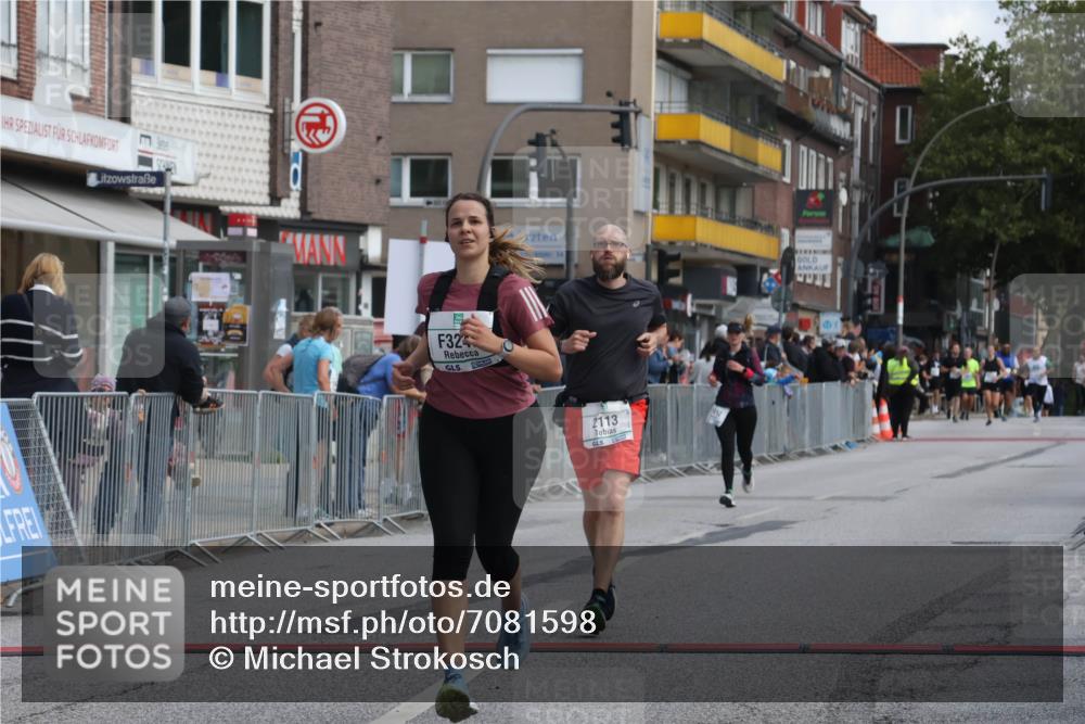 15.09.2024 - PSD Bank Halbmarathon Michael Strokosch http://msf.ph/oto/7081598 15.09.2024 12:26:57 Ziel 2113, 3128, 3249, 3490 meine-sportfotos.de