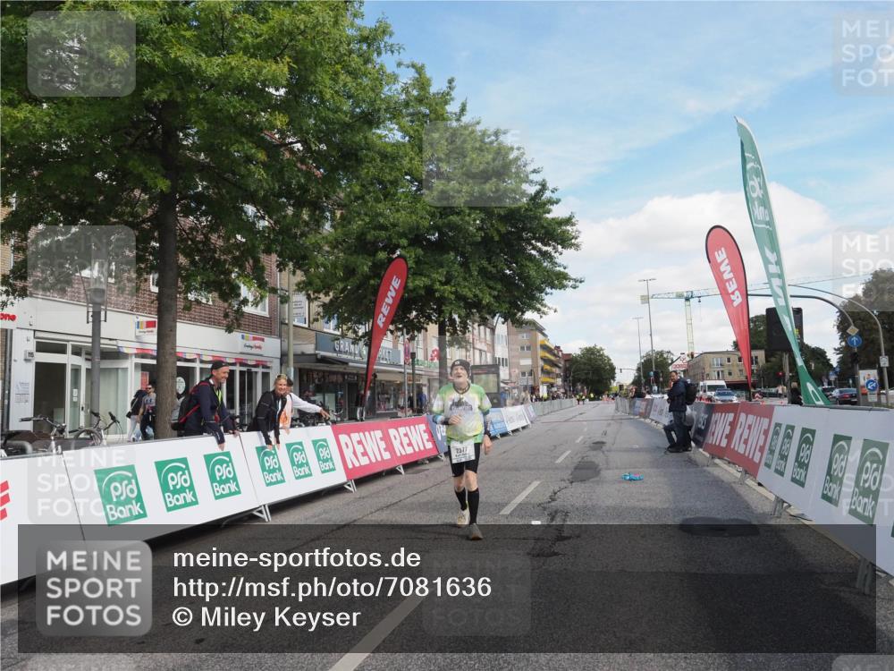 15.09.2024 - PSD Bank Halbmarathon Miley Keyser http://msf.ph/oto/7081636 15.09.2024 13:01:17 Ziel  meine-sportfotos.de