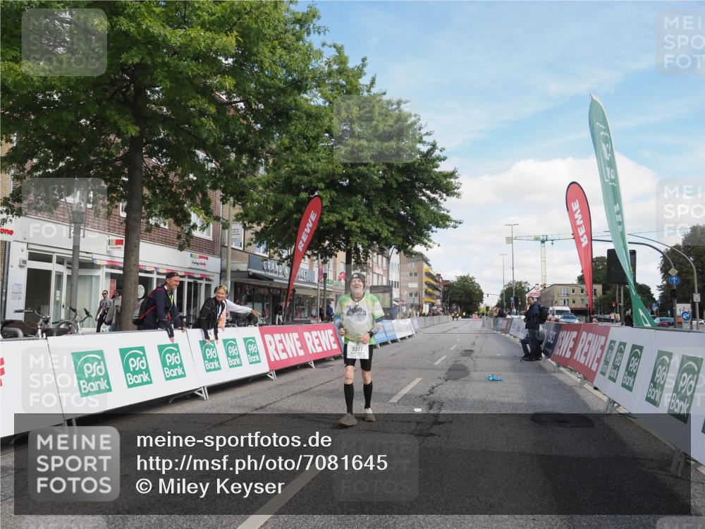 15.09.2024 - PSD Bank Halbmarathon Miley Keyser http://msf.ph/oto/7081645 15.09.2024 13:01:17 Ziel  meine-sportfotos.de