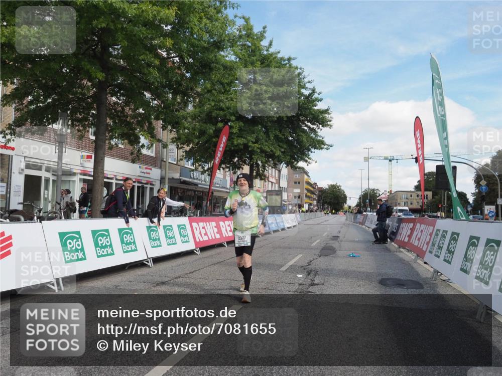 15.09.2024 - PSD Bank Halbmarathon Miley Keyser http://msf.ph/oto/7081655 15.09.2024 13:01:18 Ziel  meine-sportfotos.de