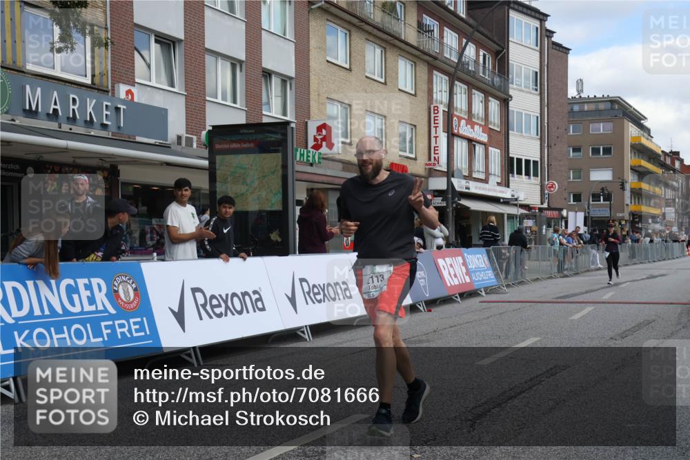 15.09.2024 - PSD Bank Halbmarathon Michael Strokosch http://msf.ph/oto/7081666 15.09.2024 12:27:02 Ziel 2113, 2812, 3249, 3490 meine-sportfotos.de