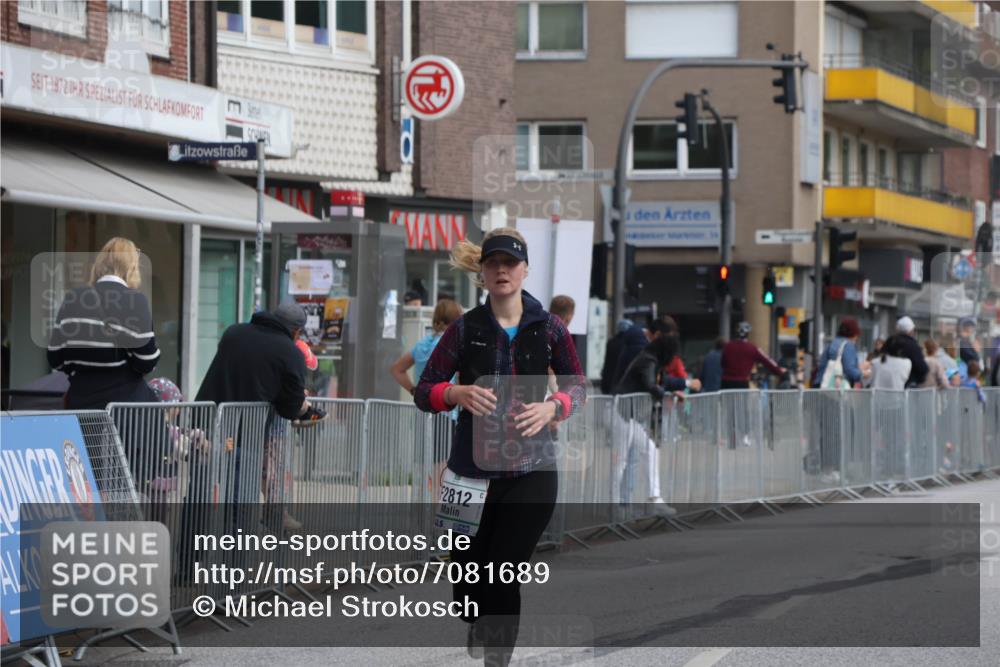 15.09.2024 - PSD Bank Halbmarathon Michael Strokosch http://msf.ph/oto/7081689 15.09.2024 12:27:05 Ziel 2113, 2812, 3249 meine-sportfotos.de