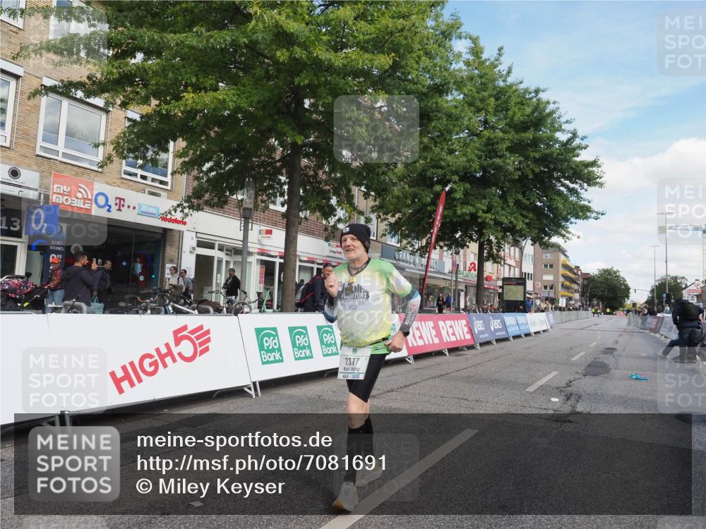 15.09.2024 - PSD Bank Halbmarathon Miley Keyser http://msf.ph/oto/7081691 15.09.2024 13:01:19 Ziel 2377 meine-sportfotos.de