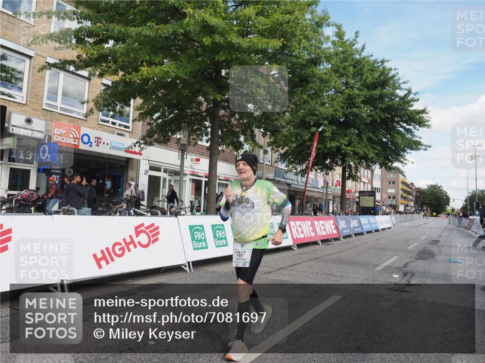 15.09.2024 - PSD Bank Halbmarathon Miley Keyser http://msf.ph/oto/7081697 15.09.2024 13:01:19 Ziel 2377 meine-sportfotos.de