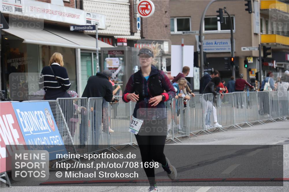 15.09.2024 - PSD Bank Halbmarathon Michael Strokosch http://msf.ph/oto/7081698 15.09.2024 12:27:05 Ziel 2113, 2812, 3249 meine-sportfotos.de