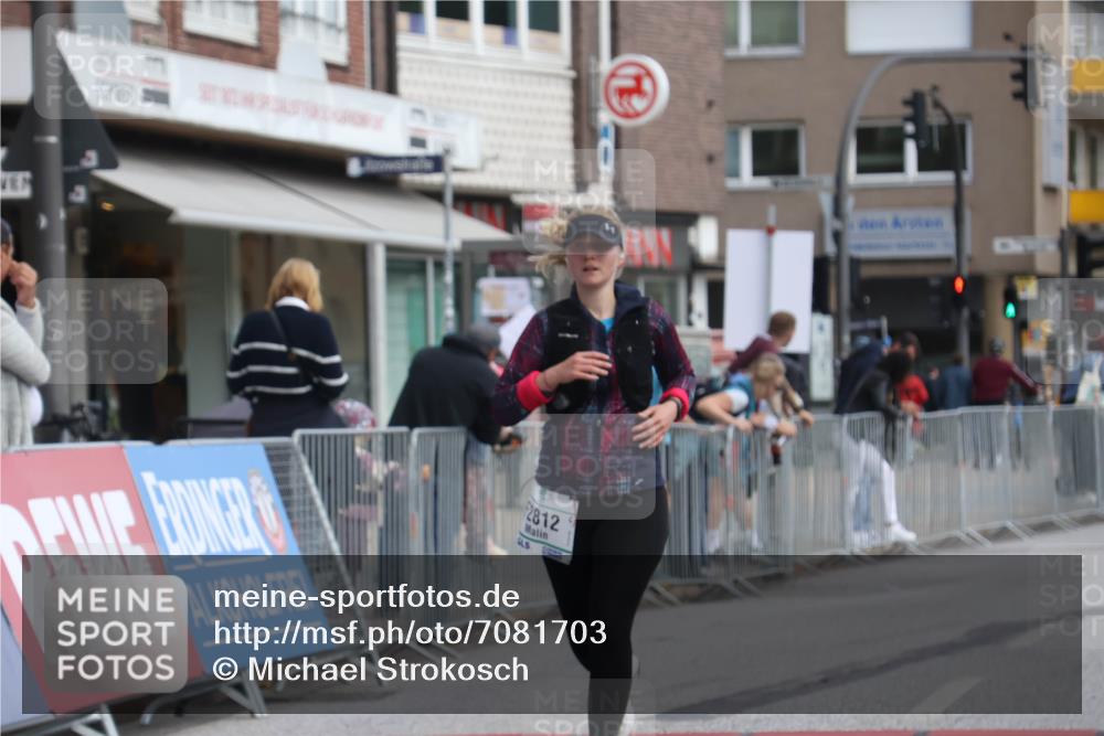 15.09.2024 - PSD Bank Halbmarathon Michael Strokosch http://msf.ph/oto/7081703 15.09.2024 12:27:06 Ziel 2113, 2812, 3249 meine-sportfotos.de