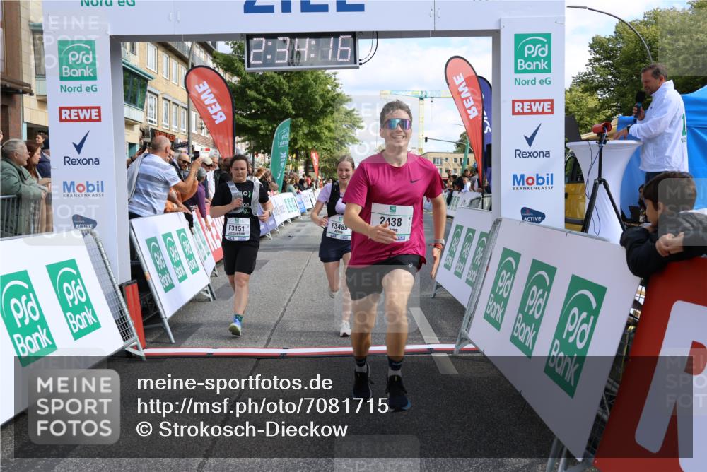 15.09.2024 - PSD Bank Halbmarathon Strokosch-Dieckow http://msf.ph/oto/7081715 15.09.2024 12:35:07 Ziel 2438, 3151, 3251, 3273, 3485 meine-sportfotos.de