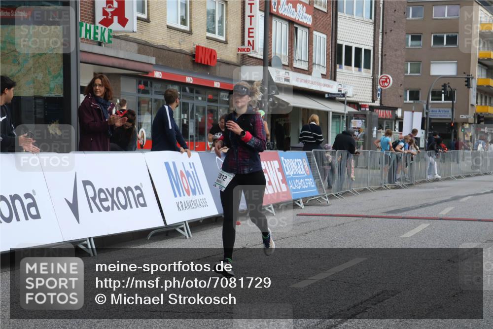 15.09.2024 - PSD Bank Halbmarathon Michael Strokosch http://msf.ph/oto/7081729 15.09.2024 12:27:07 Ziel 2113, 2812, 3249 meine-sportfotos.de