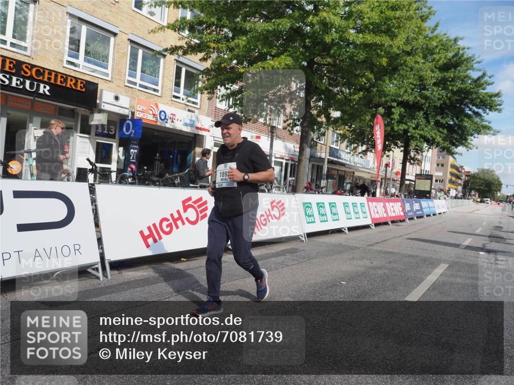 15.09.2024 - PSD Bank Halbmarathon Miley Keyser http://msf.ph/oto/7081739 15.09.2024 13:04:37 Ziel 1898 meine-sportfotos.de