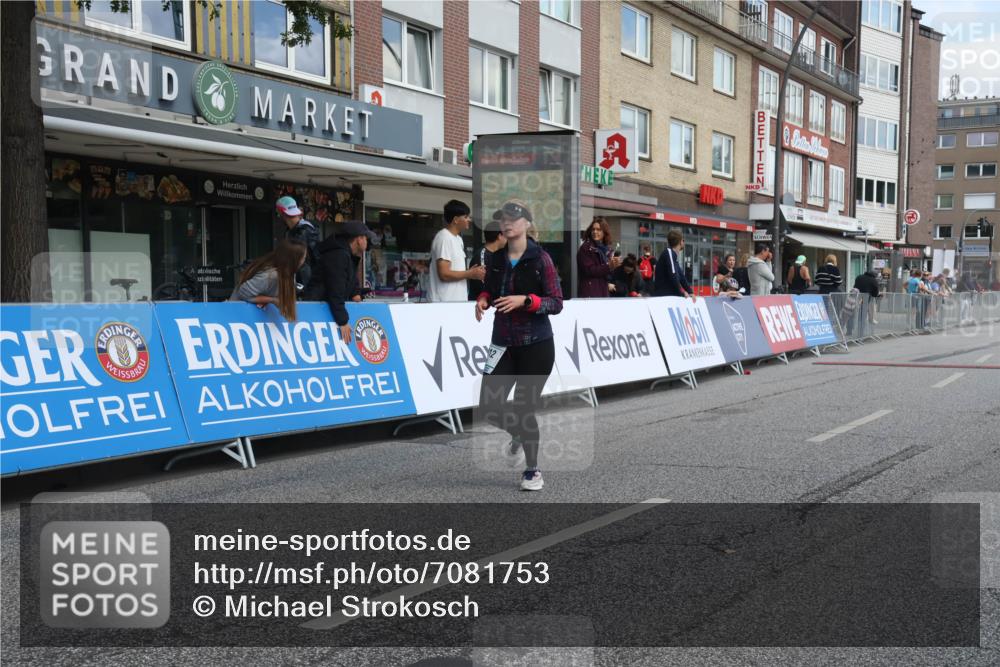 15.09.2024 - PSD Bank Halbmarathon Michael Strokosch http://msf.ph/oto/7081753 15.09.2024 12:27:08 Ziel 2113, 2812, 3249 meine-sportfotos.de