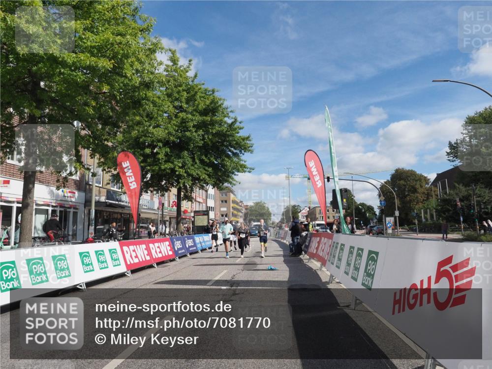 15.09.2024 - PSD Bank Halbmarathon Miley Keyser http://msf.ph/oto/7081770 15.09.2024 13:05:26 Ziel 3457 meine-sportfotos.de