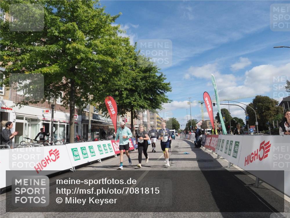 15.09.2024 - PSD Bank Halbmarathon Miley Keyser http://msf.ph/oto/7081815 15.09.2024 13:05:29 Ziel 2246, 3457 meine-sportfotos.de