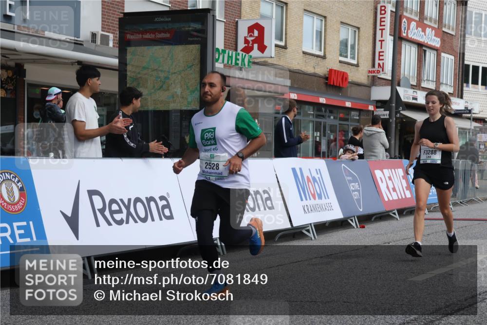 15.09.2024 - PSD Bank Halbmarathon Michael Strokosch http://msf.ph/oto/7081849 15.09.2024 12:27:23 Ziel 2114, 2156, 2309, 2528, 3288 meine-sportfotos.de