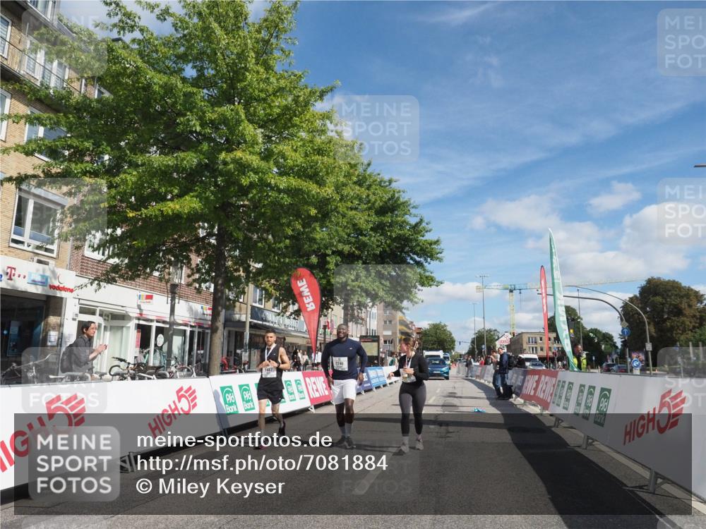 15.09.2024 - PSD Bank Halbmarathon Miley Keyser http://msf.ph/oto/7081884 15.09.2024 13:05:32 Ziel 2246, 3457 meine-sportfotos.de