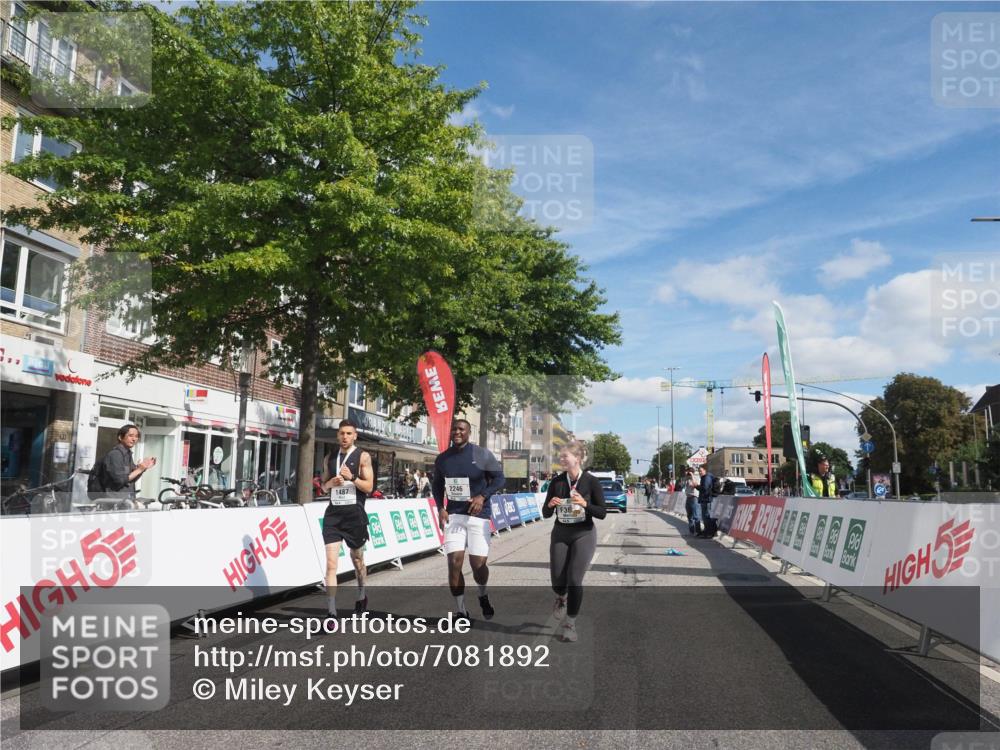 15.09.2024 - PSD Bank Halbmarathon Miley Keyser http://msf.ph/oto/7081892 15.09.2024 13:05:33 Ziel 2246, 3457 meine-sportfotos.de