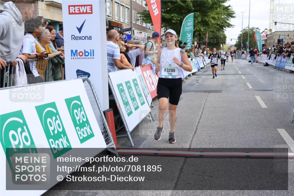 15.09.2024 - PSD Bank Halbmarathon Strokosch-Dieckow http://msf.ph/oto/7081895 15.09.2024 12:26:10 Ziel 1153, 3239, 3286 meine-sportfotos.de
