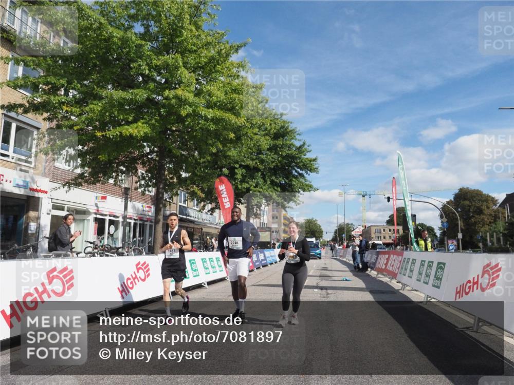 15.09.2024 - PSD Bank Halbmarathon Miley Keyser http://msf.ph/oto/7081897 15.09.2024 13:05:33 Ziel 2246, 3457 meine-sportfotos.de