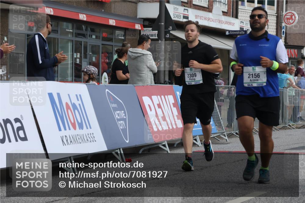 15.09.2024 - PSD Bank Halbmarathon Michael Strokosch http://msf.ph/oto/7081927 15.09.2024 12:27:31 Ziel 2114, 2156, 2309, 2360, 2528, 3288, 3424 meine-sportfotos.de