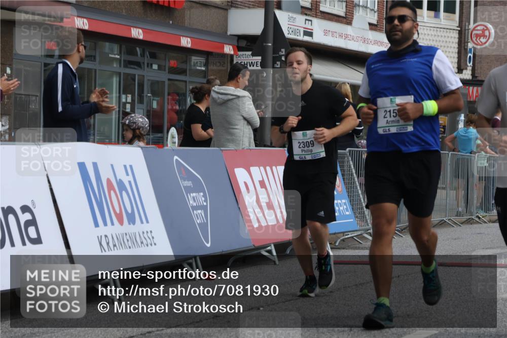 15.09.2024 - PSD Bank Halbmarathon Michael Strokosch http://msf.ph/oto/7081930 15.09.2024 12:27:32 Ziel 2114, 2156, 2309, 2360, 2528, 3288, 3424 meine-sportfotos.de