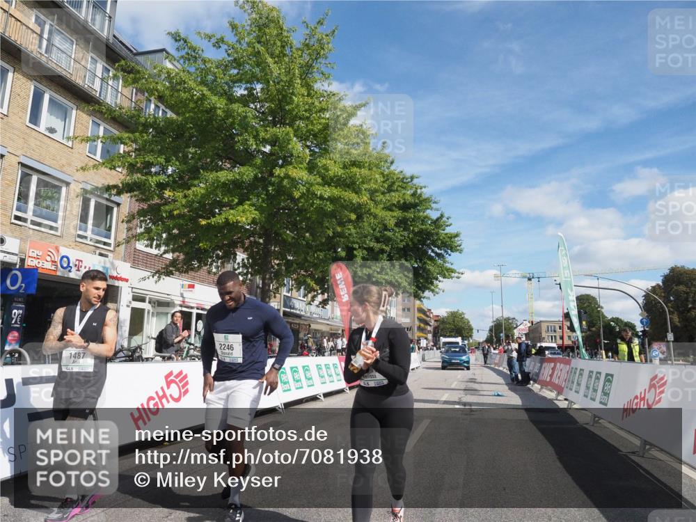 15.09.2024 - PSD Bank Halbmarathon Miley Keyser http://msf.ph/oto/7081938 15.09.2024 13:05:35 Ziel 2246, 3457 meine-sportfotos.de