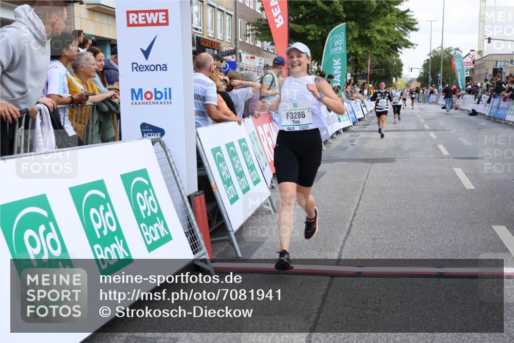 15.09.2024 - PSD Bank Halbmarathon Strokosch-Dieckow http://msf.ph/oto/7081941 15.09.2024 12:26:10 Ziel 1153, 3239, 3286 meine-sportfotos.de