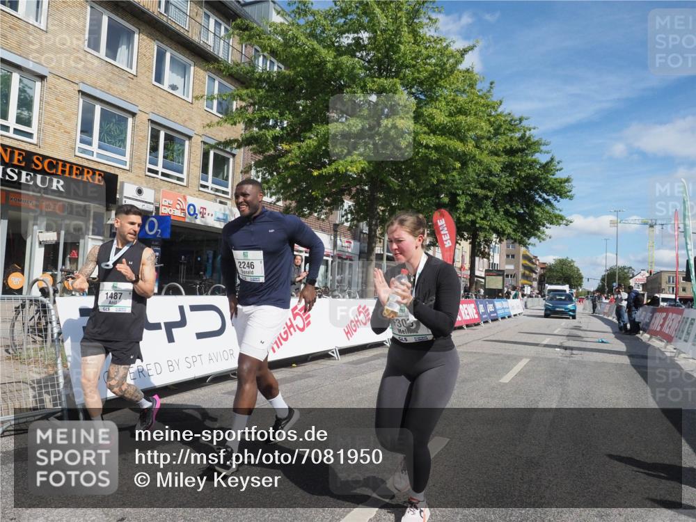 15.09.2024 - PSD Bank Halbmarathon Miley Keyser http://msf.ph/oto/7081950 15.09.2024 13:05:35 Ziel 2246, 3457 meine-sportfotos.de