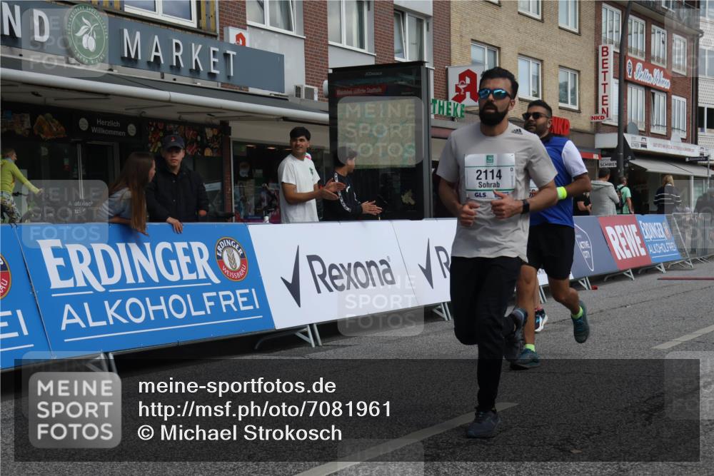 15.09.2024 - PSD Bank Halbmarathon Michael Strokosch http://msf.ph/oto/7081961 15.09.2024 12:27:33 Ziel 2114, 2156, 2309, 2360, 2528, 3288, 3424 meine-sportfotos.de